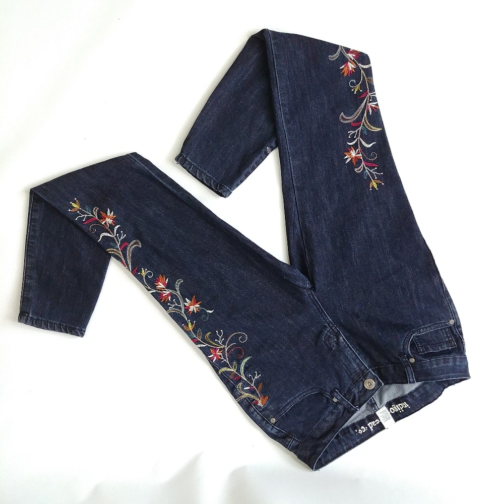 Floral  Embroidered Jeans NWOT